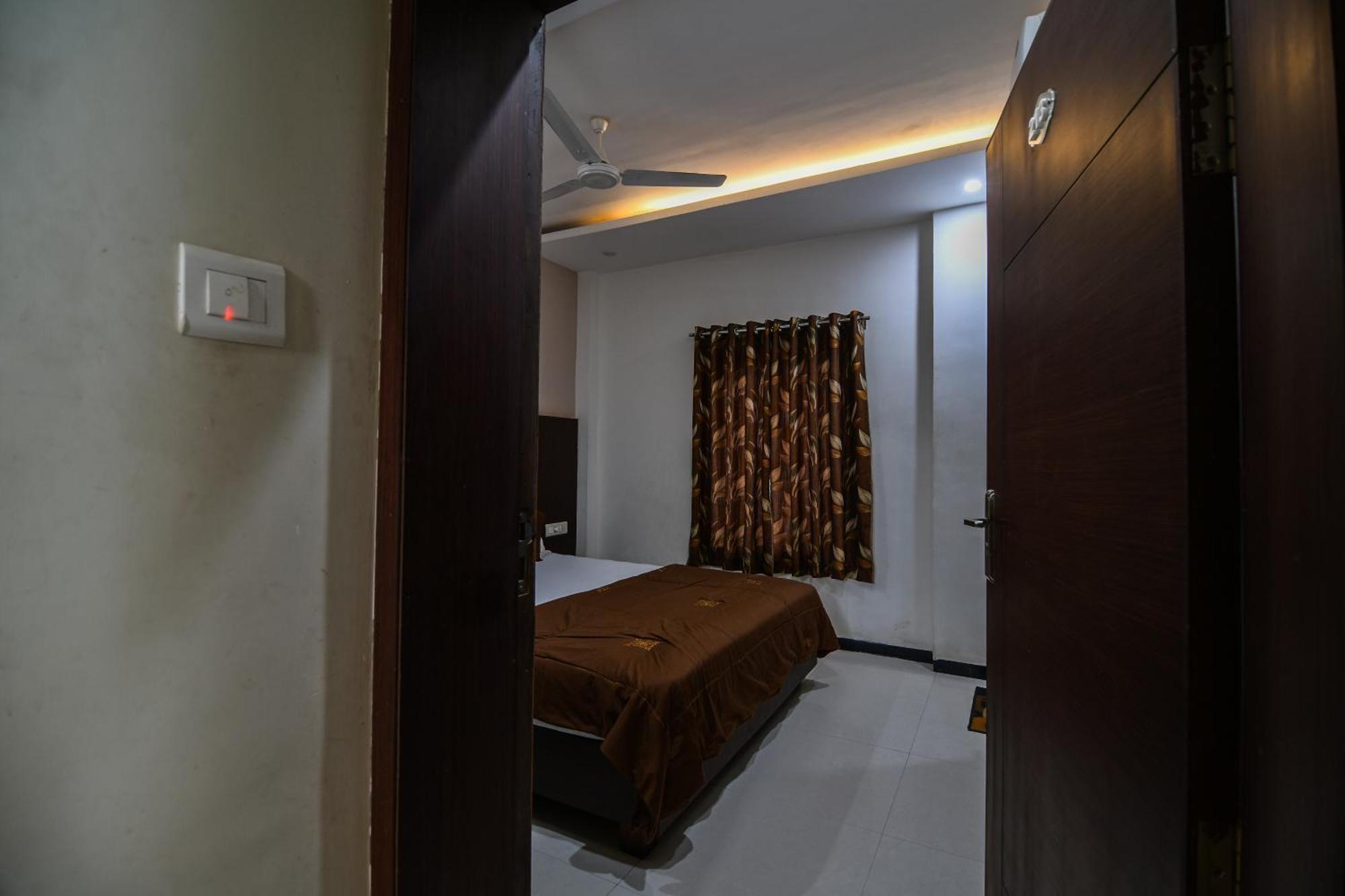 Shree Ram Hotel Ujjain Exterior foto